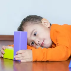 Jakie terapie dla dzieci z autyzmem mogą zmienić ich życie?