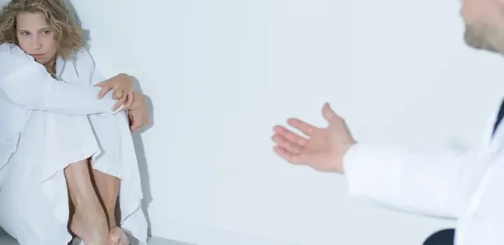 Czy jestem chora psychicznie? Objawy, które mogą cię zaniepokoić