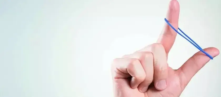 Uszkodzenie nerwów obwodowych objawy: jak rozpoznać i leczyć neuropatię