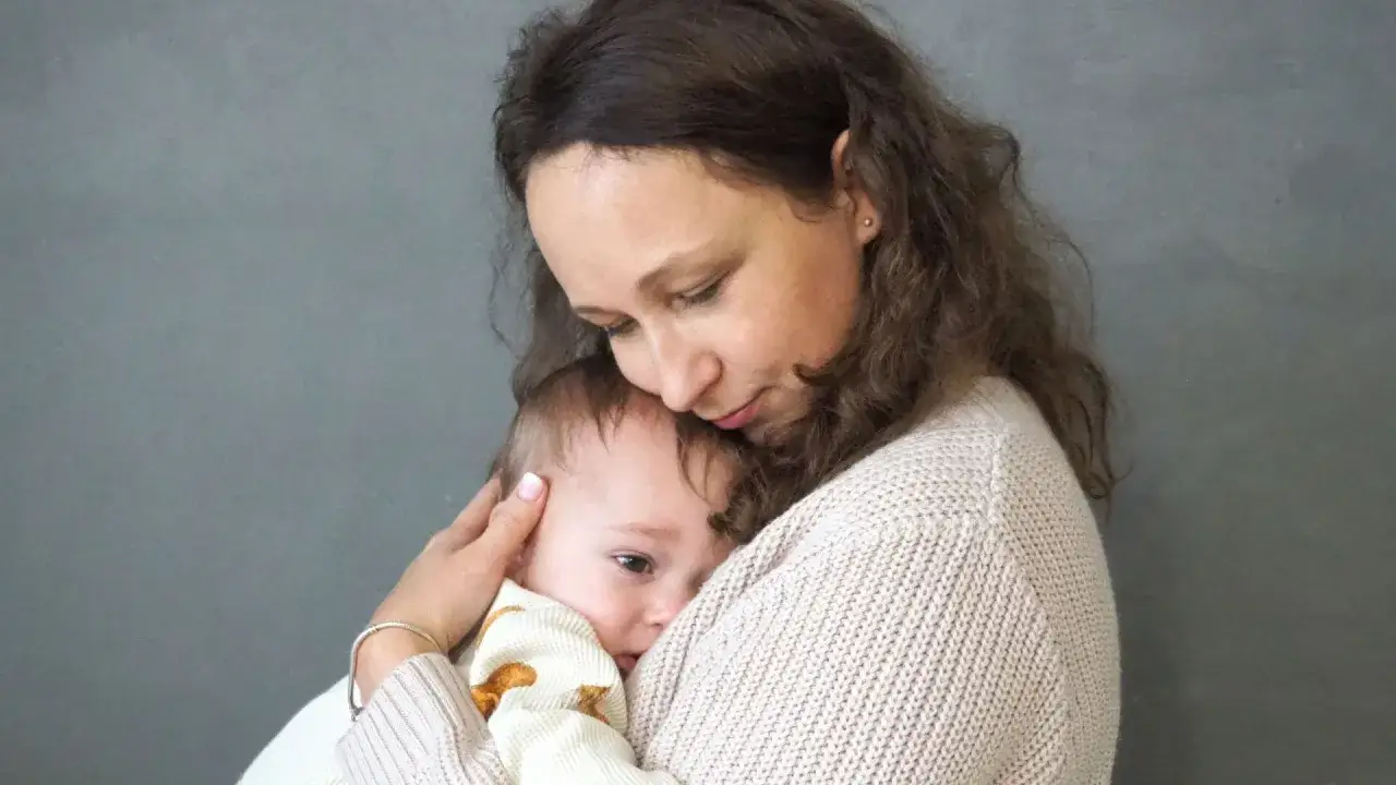 Zdjęcie Lęk separacyjny u niemowląt: kiedy się pojawia i jak go zrozumieć